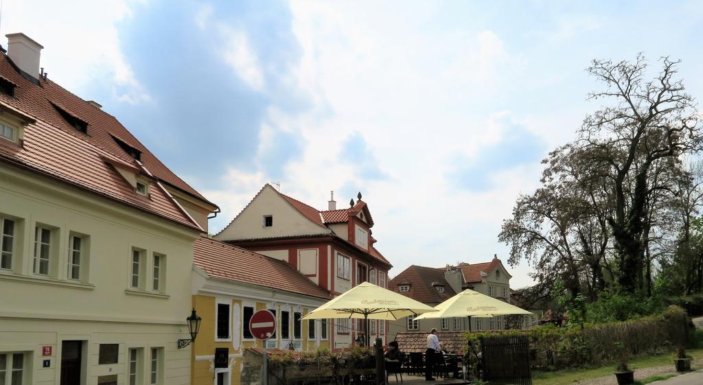 Garden Residence Prague Castle Экстерьер фото
